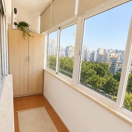 Modern Flat In リスボン